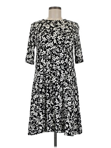 Old Navy Casual Dress (view 1)