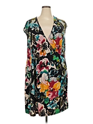 Daisy Fuentes Casual Dress (view 1)