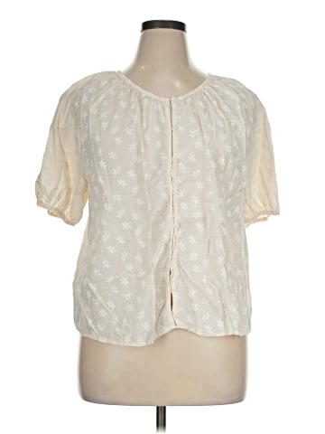 Universal Thread Short Sleeve Blouse (view 1)