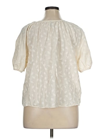 Universal Thread Short Sleeve Blouse (view 2)