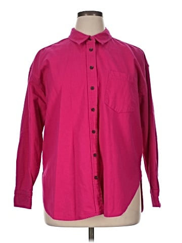 Universal Thread Long Sleeve Button-Down Shirt (view 1)