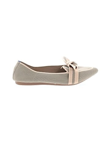 Unbranded Flats (view 1)