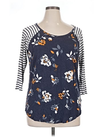 24/7 Maurices 3/4 Sleeve Top (view 1)