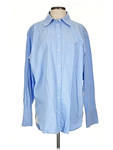 Gap Long Sleeve Button-Down Shirt (view 1)