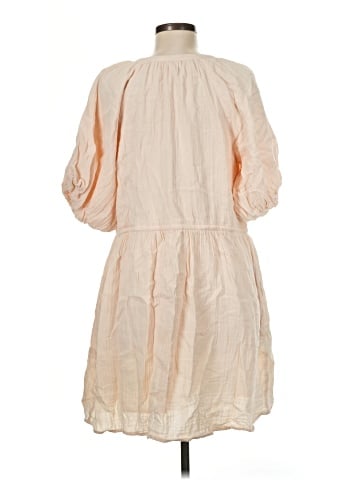 Old Navy Casual Dress (view 2)
