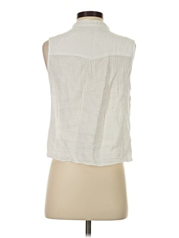 Supply & Demand Sleeveless Button-Down Shirt (view 2)