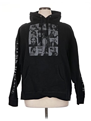 Taylor Swift Pullover Hoodie (view 1)