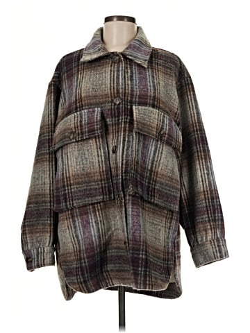 LUCCA Poncho (view 1)