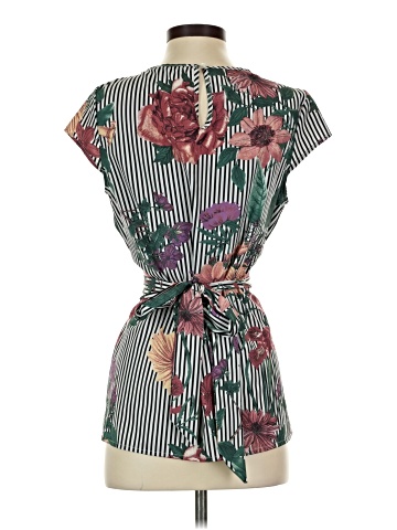 Shein Short Sleeve T-Shirt (view 2)