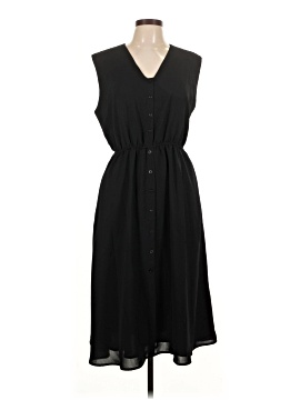 Betsey's Boutique Shop Casual Dress (view 1)