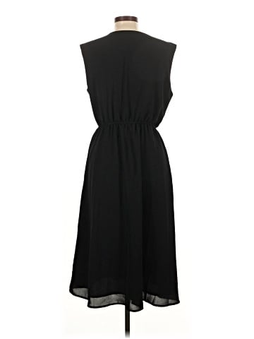 Betsey's Boutique Shop Casual Dress (view 2)