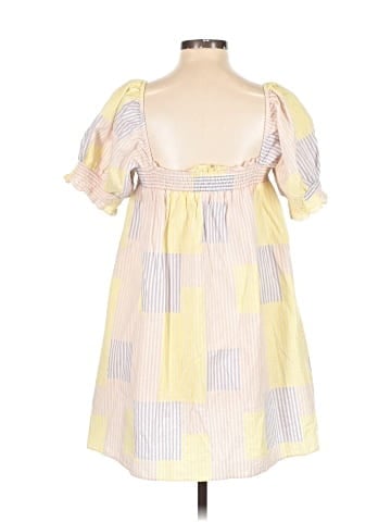 Urban Outfitters Casual Dress (view 2)