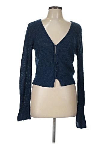 GU Cardigan (view 1)