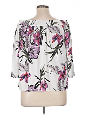 Jennifer Lopez 3/4 Sleeve Blouse (view 2)