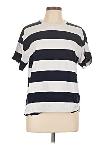 Old Navy Short Sleeve T-Shirt (view 1)