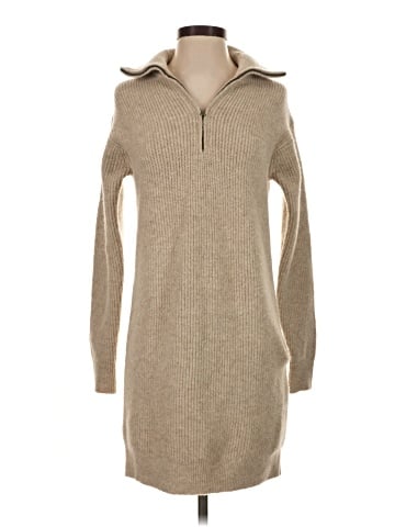 Uniqlo Pullover Sweater (view 1)
