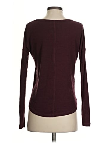 Abercrombie & Fitch Long Sleeve T-Shirt (view 2)