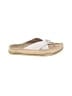 Earth White Flip Flops Size 7 1/2 - photo 1