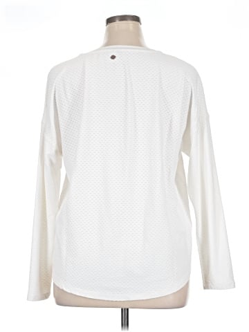 Calia by Carrie Underwood Long Sleeve T-Shirt (view 2)
