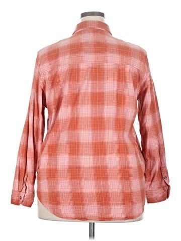 Universal Thread Long Sleeve Button-Down Shirt (view 2)
