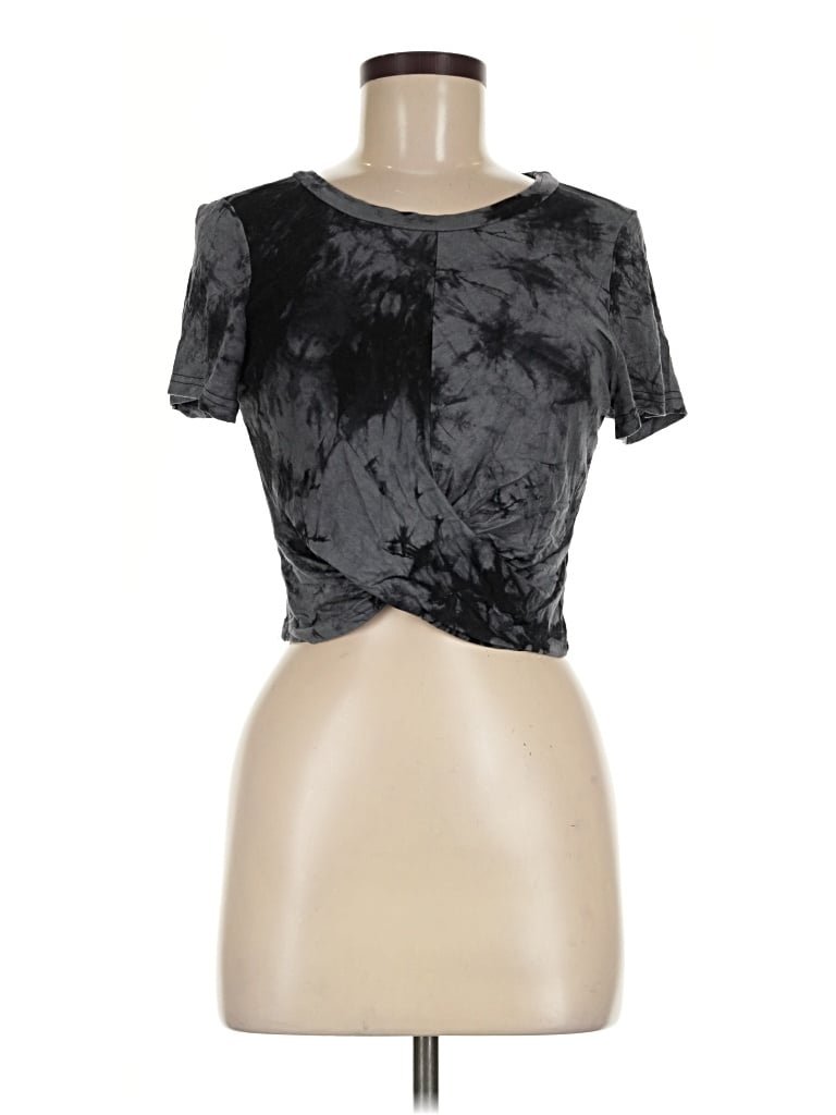 Pre-owned Shein Short Sleeve T-shirt In Black