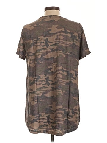 Amaryllis Short Sleeve T-Shirt (view 2)