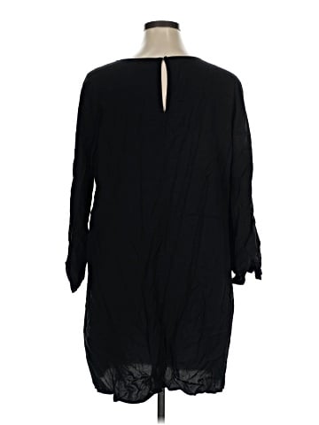Old Navy 3/4 Sleeve Blouse (view 2)