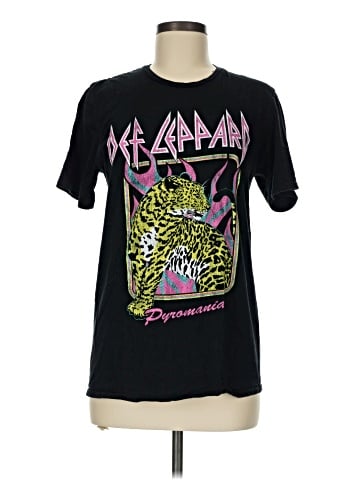 Def Leppard Short Sleeve T-Shirt (view 1)