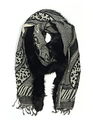 Mitchie's Scarf (view 1)