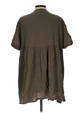 Listicle Short Sleeve Blouse (view 2)