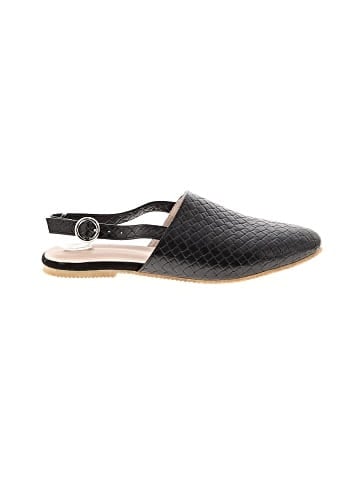 Unbranded Flats (view 1)