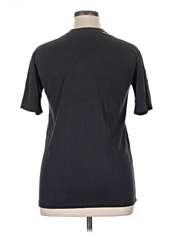 Karlie Short Sleeve T-Shirt (view 2)