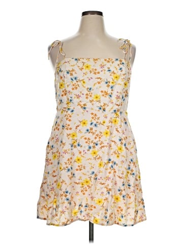 Old Navy Casual Dress (view 1)