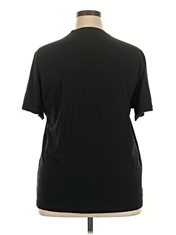 Nike Short Sleeve T-Shirt (view 2)