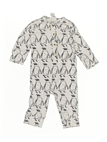 Kate Quinn Organics Long Sleeve Onesie (view 1)