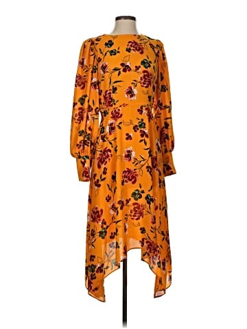 Donna Morgan Casual Dress (view 1)