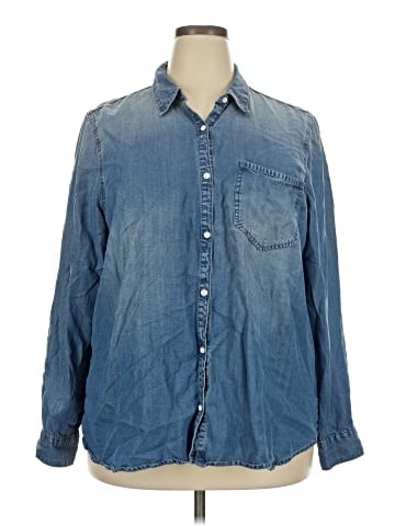 Maurices Long Sleeve Button-Down Shirt (view 1)