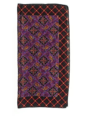 The Specialty House scarf (view 2)