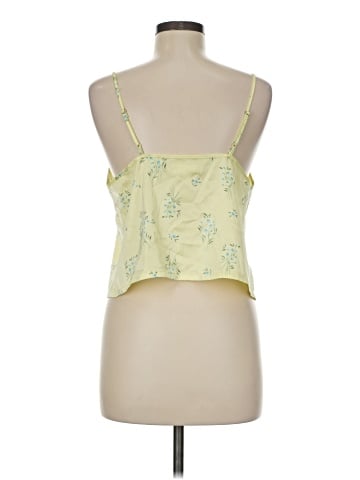 colsie Tank Top (view 2)