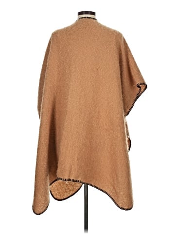 Do Everything in Love Poncho (view 2)