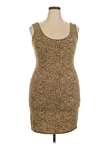 Xhilaration Cocktail Dress (view 1)
