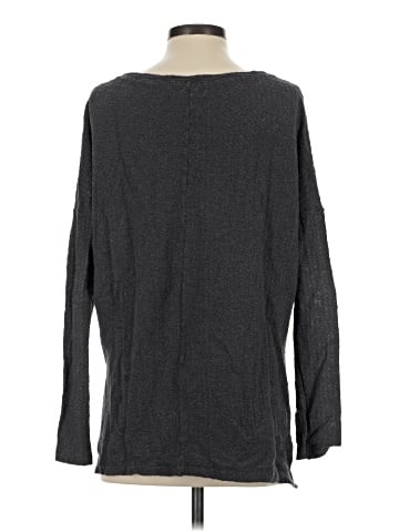 Abercrombie & Fitch Long Sleeve T-Shirt (view 2)