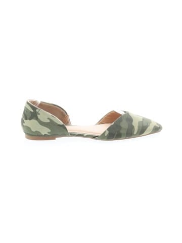 Old Navy Flats (view 1)