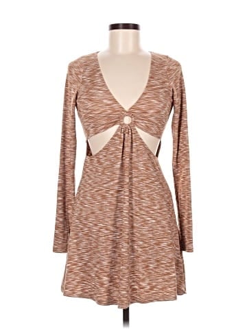 Social Tourist Casual Dress (view 1)