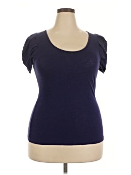 Gap Short Sleeve T-Shirt (view 1)