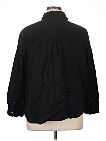 Terra & Sky 3/4 Sleeve Button-Down Shirt (view 2)