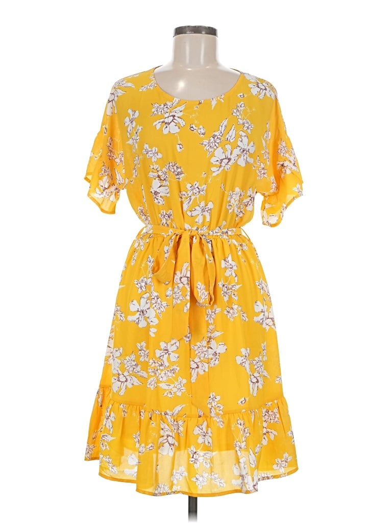 Pre-owned Weston Casual Dress In Yellow