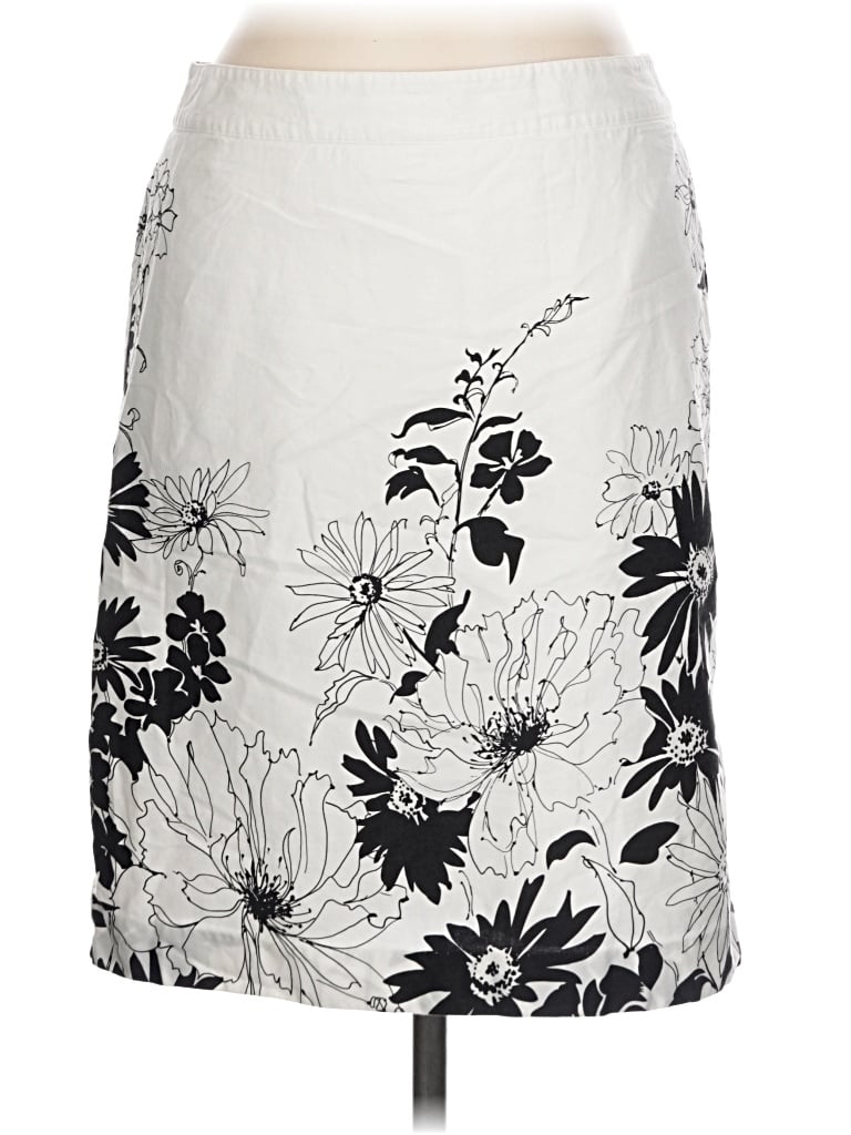 Pre-owned Van Heusen Casual Skirt In White