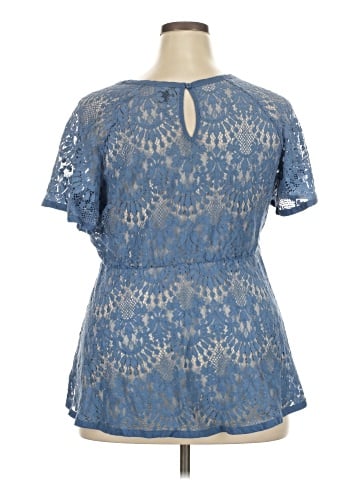 Worthington Short Sleeve Top (view 2)