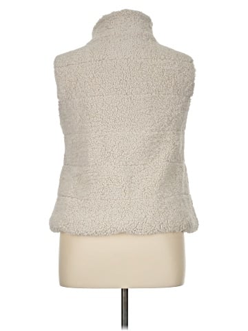Dylan Faux Fur Vest (view 2)